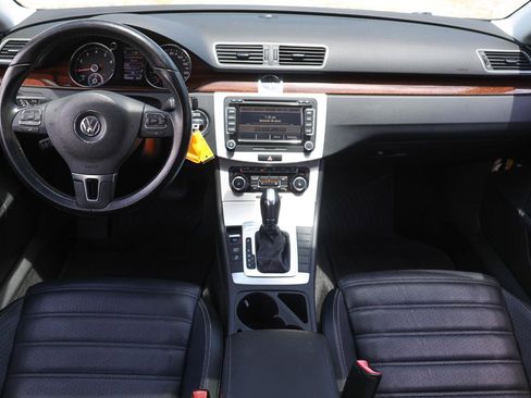 Used 2012 Volkswagen CC Lux FWD image 2