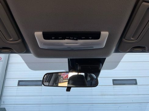 Used 2025 Nissan Versa SV image 13