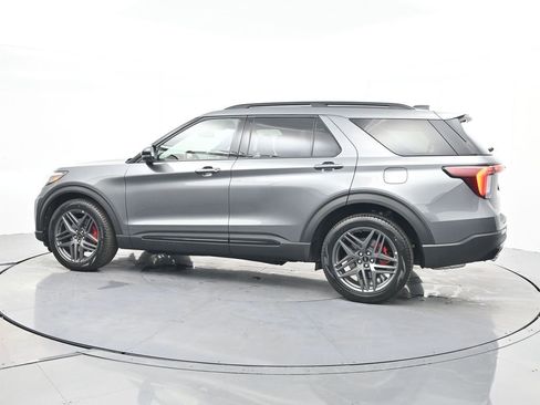 New 2026 Ford Explorer ST w/ Sun And Sound Package image 10