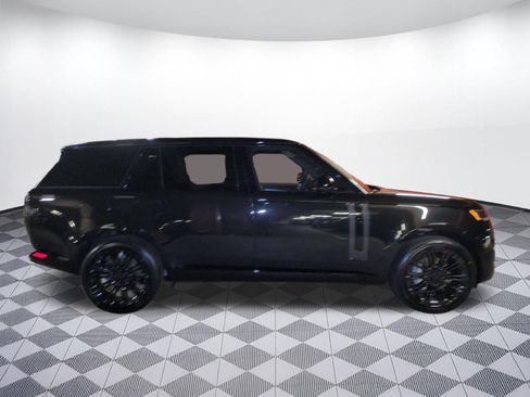 New 2026 Land Rover Range Rover Long Wheelbase SE AWD/4WD image 6