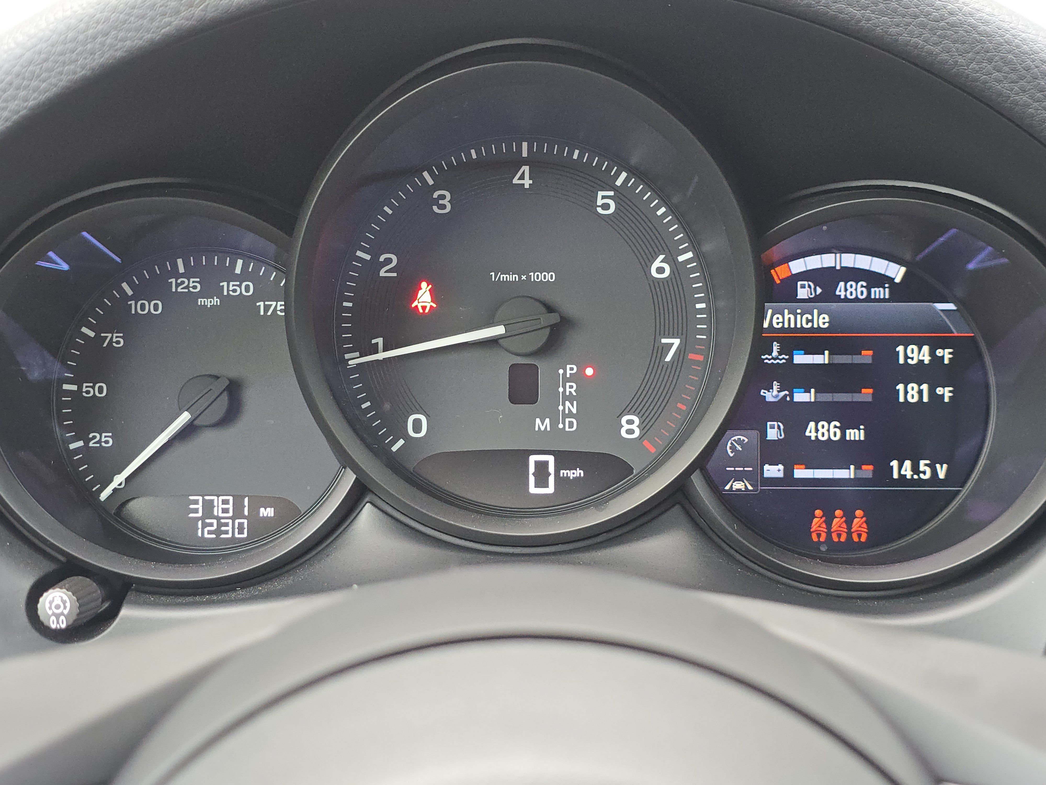 Certified 2026 Porsche Macan AWD/4WD image 26