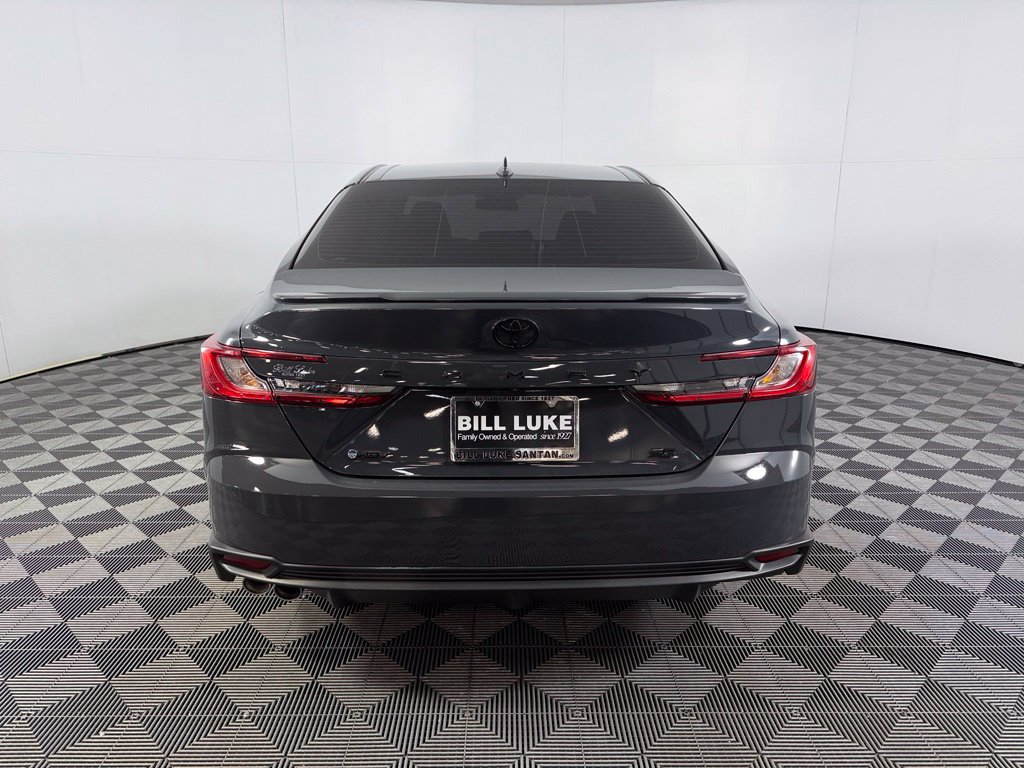 Used 2026 Toyota Camry SE FWD image 8