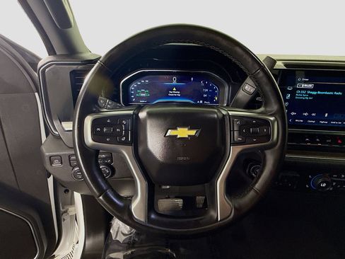 Used 2023 Chevrolet Silverado 1500 LT image 13