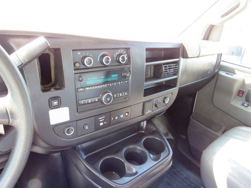 Used 2022 GMC Savana 3500 Extended w/ Power Convenience Package image 29