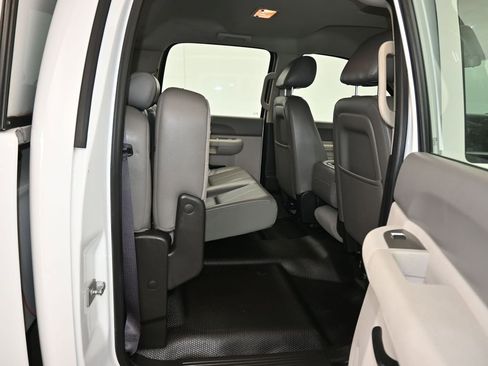 Used 2013 Chevrolet Silverado 3500 W/T image 38