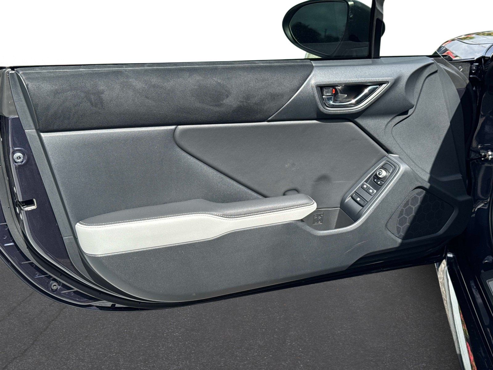 Used 2025 Subaru BRZ Limited RWD image 11