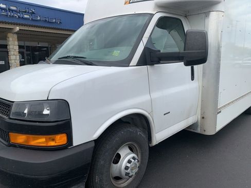 Used 2021 Chevrolet Express 3500 w/ Power Convenience Package RWD image 11