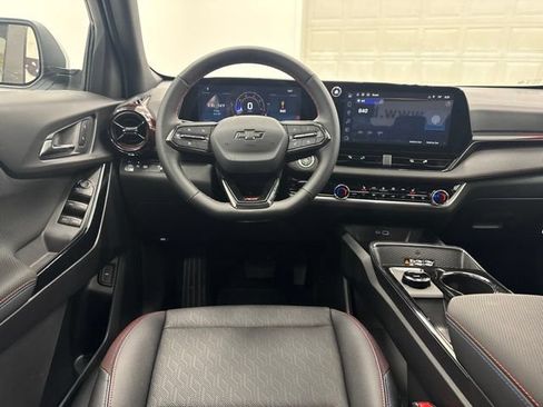 New 2026 Chevrolet Equinox RS FWD image 23