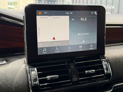 Used 2019 Lincoln Navigator Reserve AWD/4WD image 13