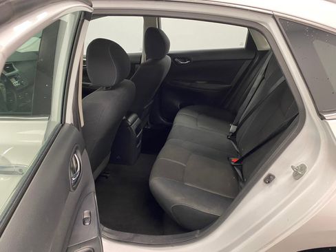 Used 2016 Nissan Sentra S image 33