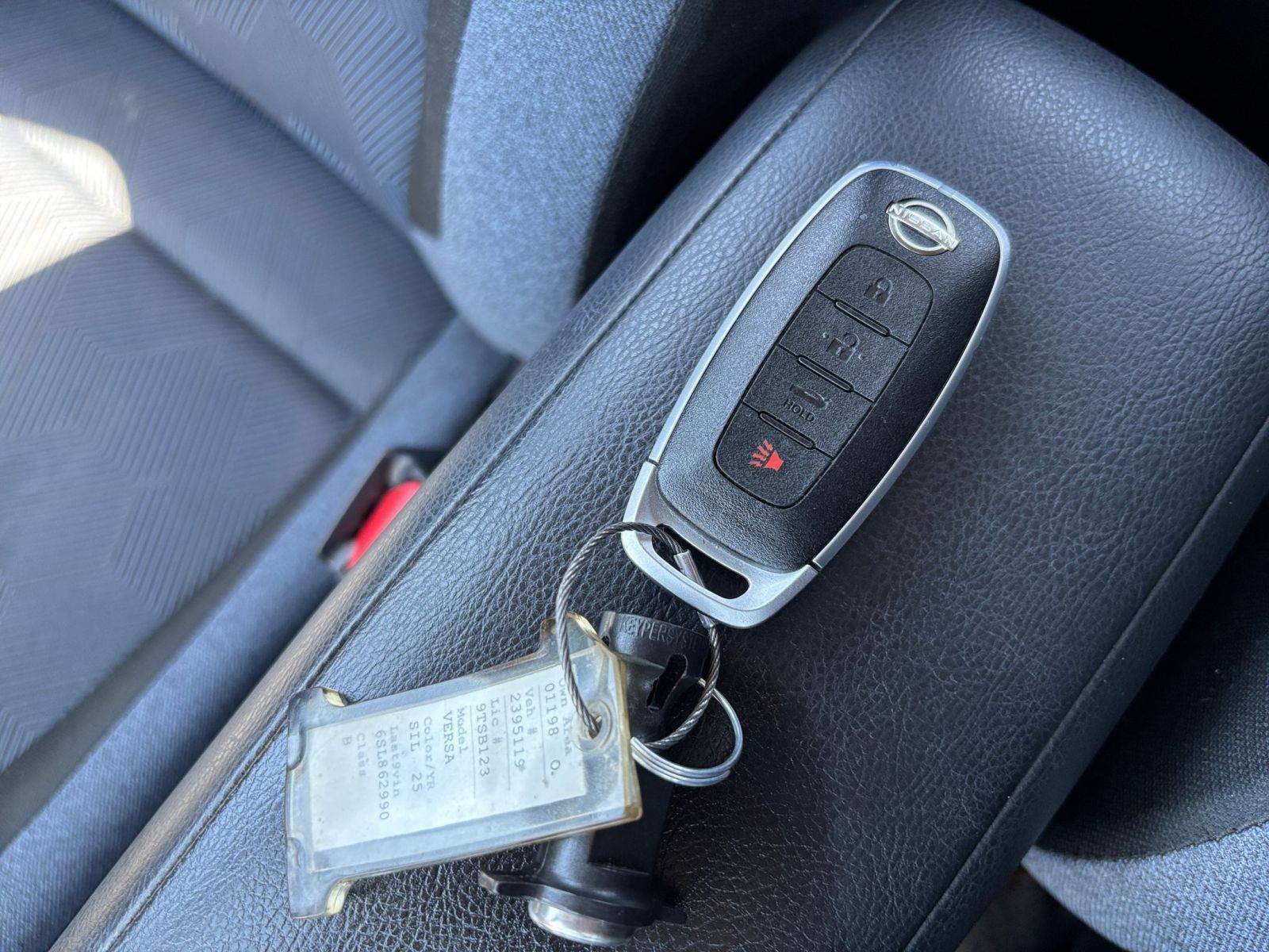 Used 2025 Nissan Versa SV FWD image 20