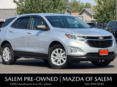 Used 2020 Chevrolet Equinox LS w/ LS Convenience Package AWD/4WD image 1