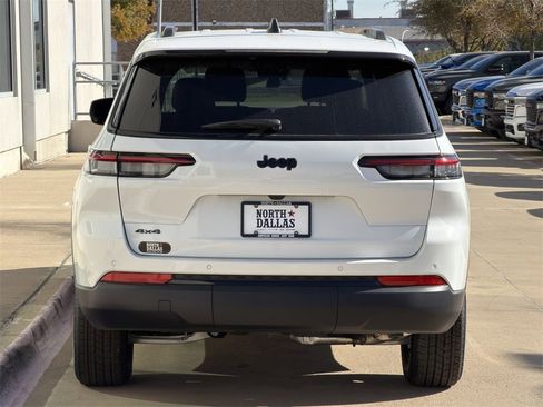 New 2025 Jeep Grand Cherokee L Altitude image 6