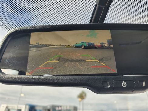 Used 2016 Nissan Frontier SV image 21