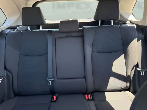Used 2023 Toyota RAV4 LE AWD/4WD image 9