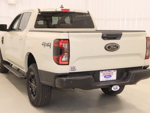 New 2025 Ford Ranger Lariat w/ Black Appearance Package image 6
