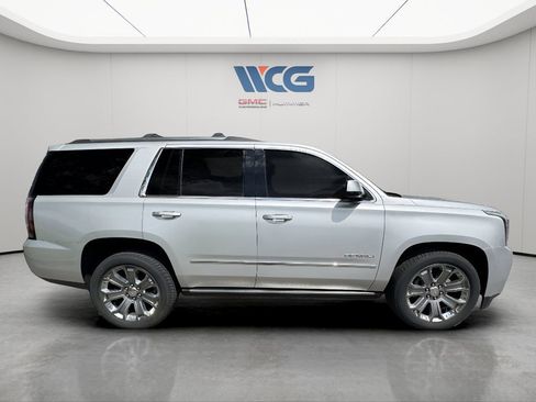 Used 2015 GMC Yukon Denali w/ Premium Package AWD/4WD image 3