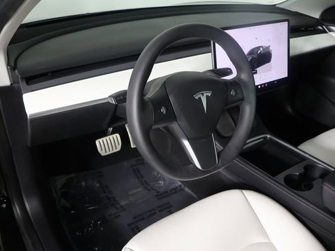 Used 2022 Tesla Model 3 Performance image 26