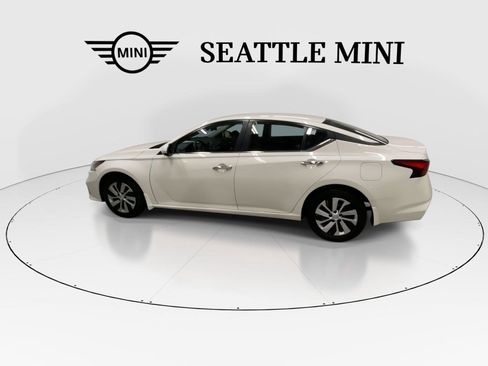 Used 2022 Nissan Altima 2.5 S FWD image 7
