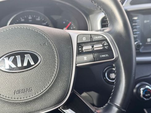 Used 2020 Kia Sorento EX image 16