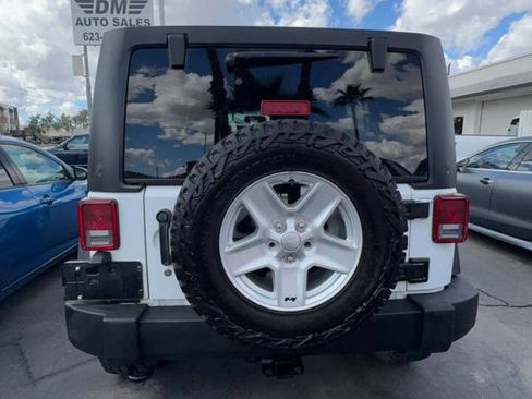 Used 2016 Jeep Wrangler Unlimited Rubicon w/ Max Tow Package image 20