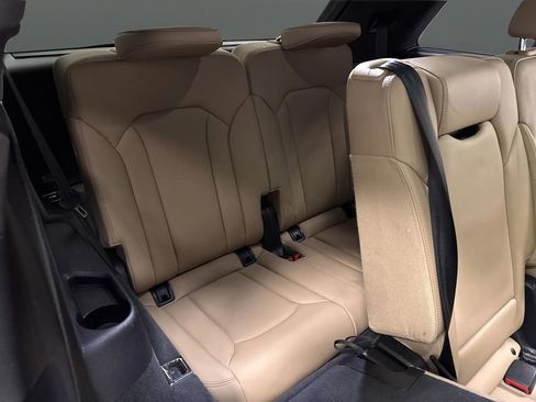 Used 2022 Audi Q7 3.0T Prestige w/ Prestige Package image 35