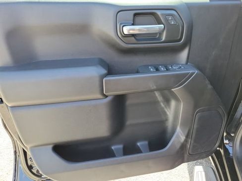 Used 2024 Chevrolet Silverado 1500 Custom Trail Boss AWD/4WD image 15