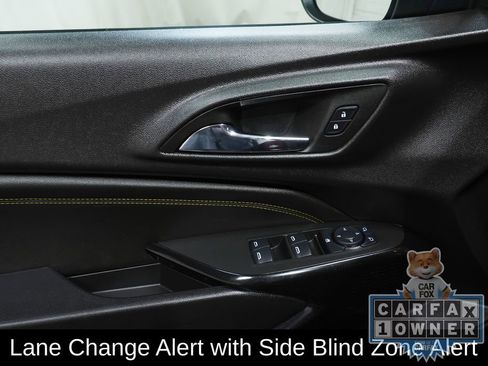 Used 2025 Chevrolet Trax LT w/ Driver Confidence Package FWD image 21
