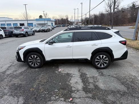 Certified 2025 Subaru Outback Limited image 5