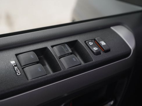 Used 2024 Toyota 4Runner SR5 AWD/4WD image 20