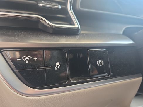 Certified 2025 Kia Sportage EX FWD image 26