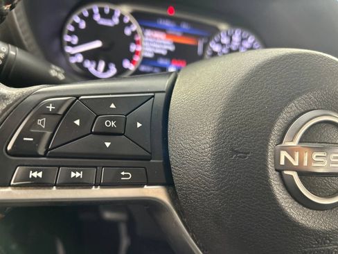 Used 2024 Nissan Sentra SR FWD image 17