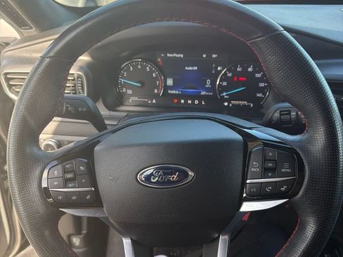 Used 2022 Ford Explorer ST-Line w/ Class IV Trailer Tow Package RWD image 5