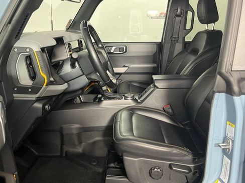 Used 2023 Ford Bronco Badlands w/ Sasquatch Package AWD/4WD image 23