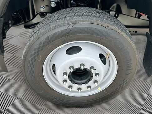 New 2025 Ford F550 2WD Regular Cab Super Duty image 16