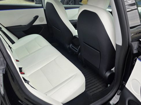 Used 2025 Tesla Model 3 Long Range RWD image 14