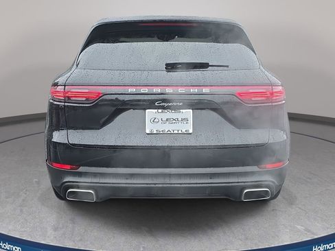 Used 2022 Porsche Cayenne Base image 7