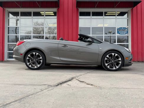 Used 2017 Buick Cascada Premium image 2