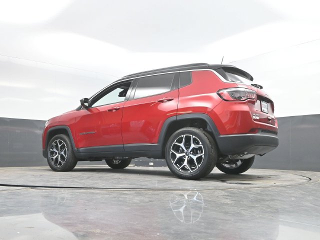 Used 2026 Jeep Compass Limited w/ Mopar All Weather Package AWD/4WD image 48