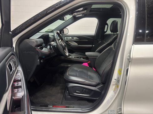 Used 2025 Ford Explorer ST AWD/4WD image 15