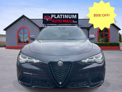Used 2024 Alfa Romeo Stelvio Veloce AWD/4WD image 2