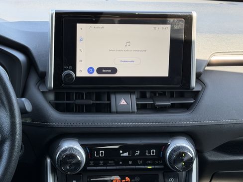 Used 2025 Toyota RAV4 XLE w/ Convenience Package FWD image 8