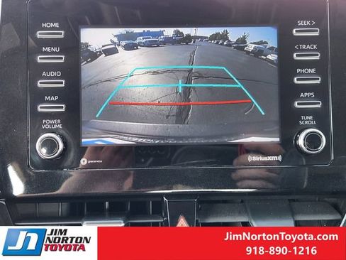 Used 2023 Toyota Camry SE FWD image 18