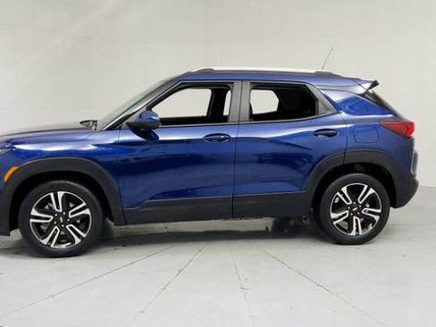 Used 2023 Chevrolet TrailBlazer LT w/ Confidence II Package image 2