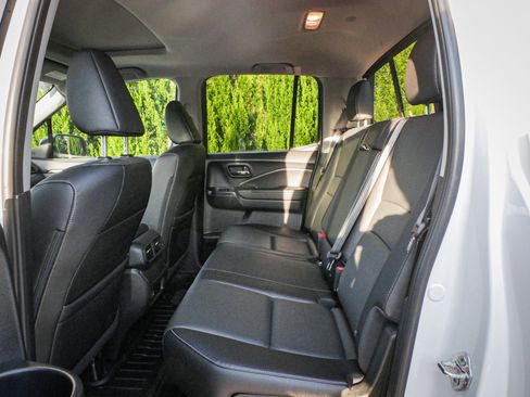 Certified 2024 Honda Ridgeline RTL image 30