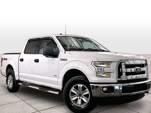 Used 2017 Ford F150 XLT AWD/4WD image 2