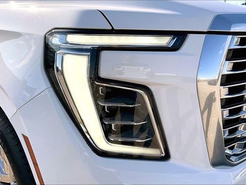 Used 2025 GMC Yukon XL Denali AWD/4WD image 30