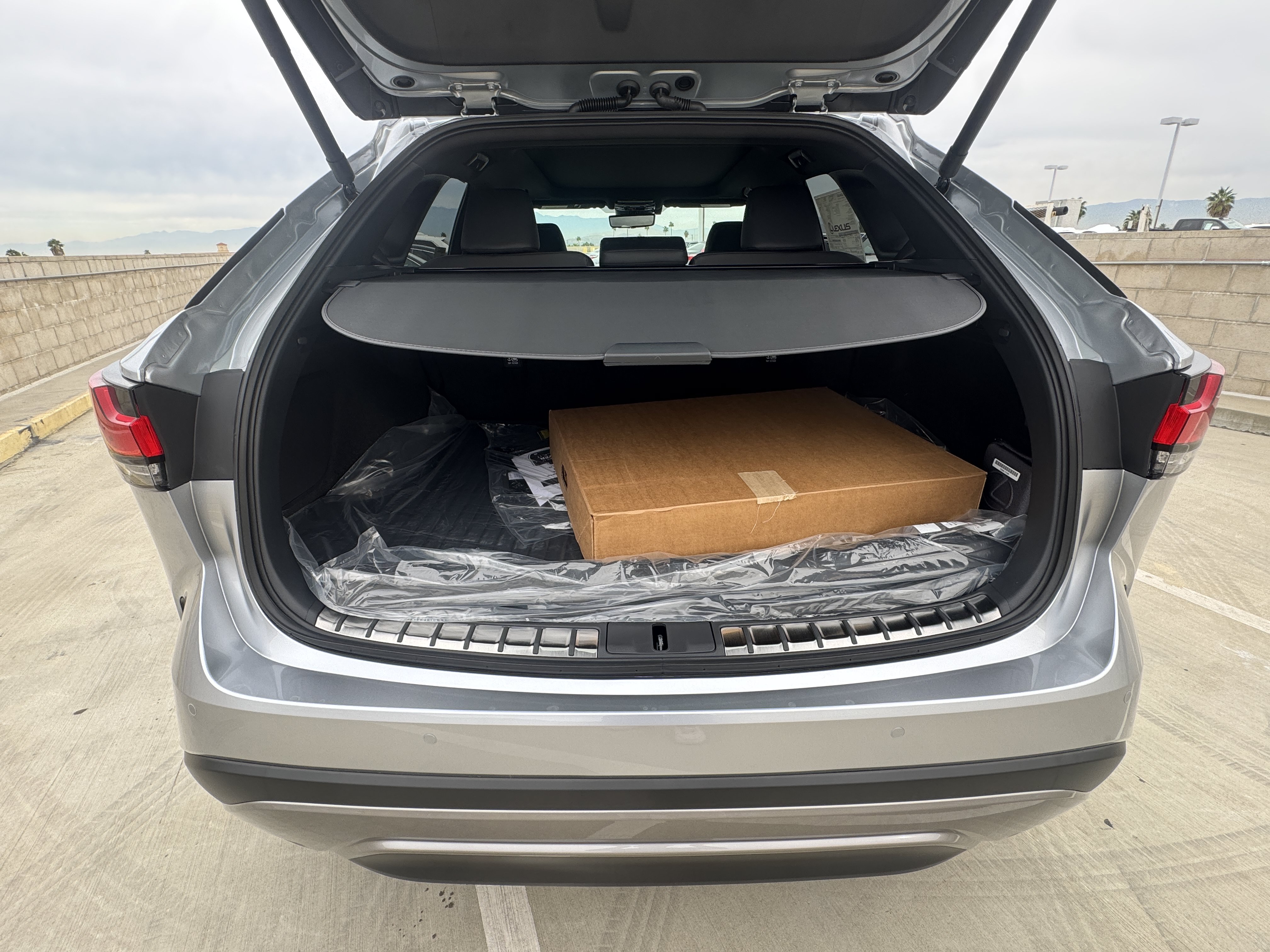 New 2026 Lexus RX 350h AWD/4WD image 16