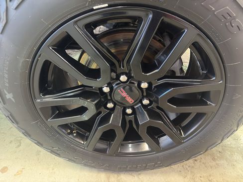 Used 2022 GMC Sierra 1500 Elevation w/ Driver Alert Package I image 32