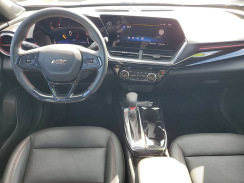 Used 2024 Chevrolet Trax RS w/ Sunroof Package FWD image 26